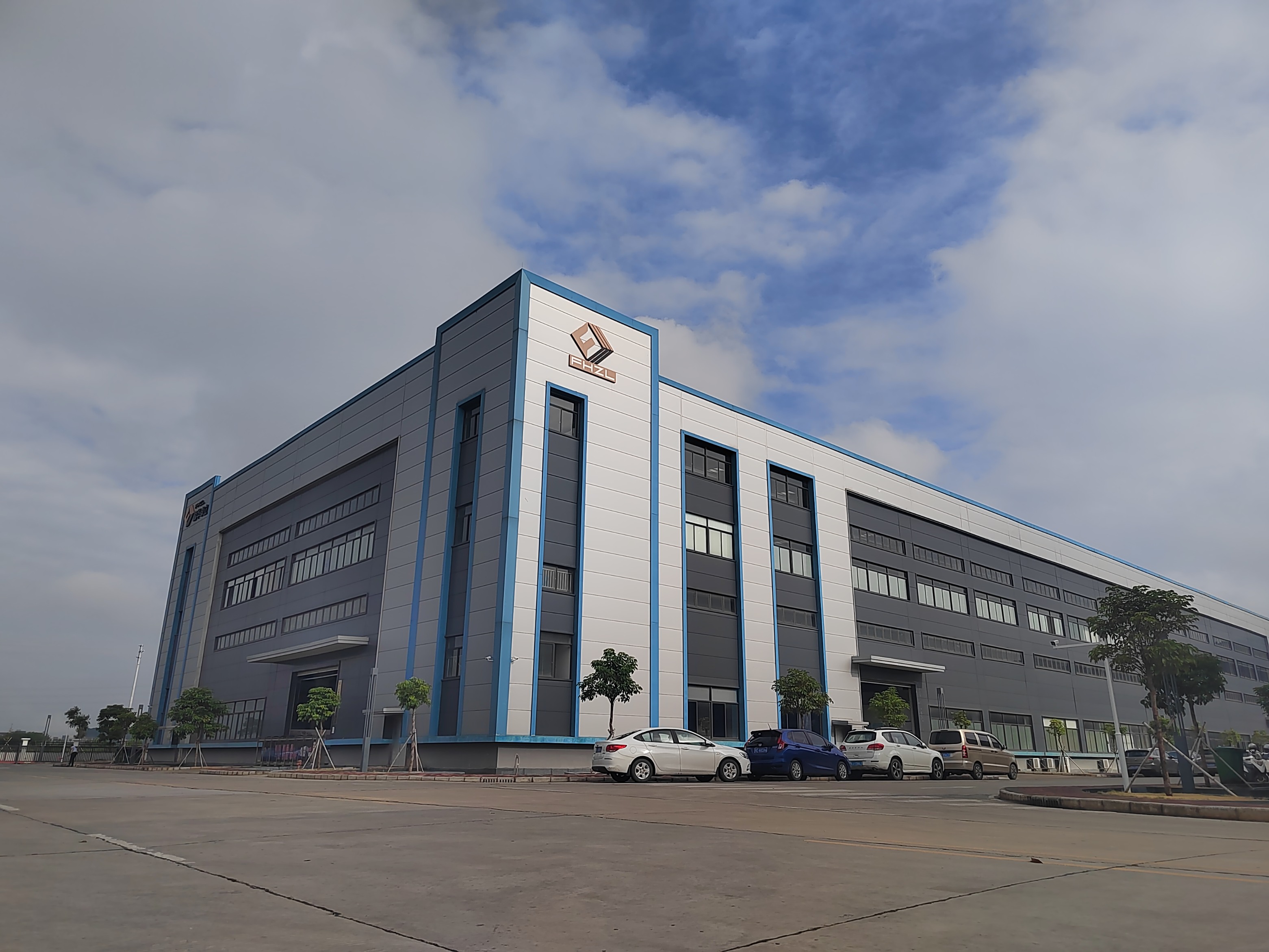 工業(yè)級3D打印機：如何悄無聲息地改變你的工廠未來